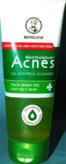 Acnes oil control face wash-100g